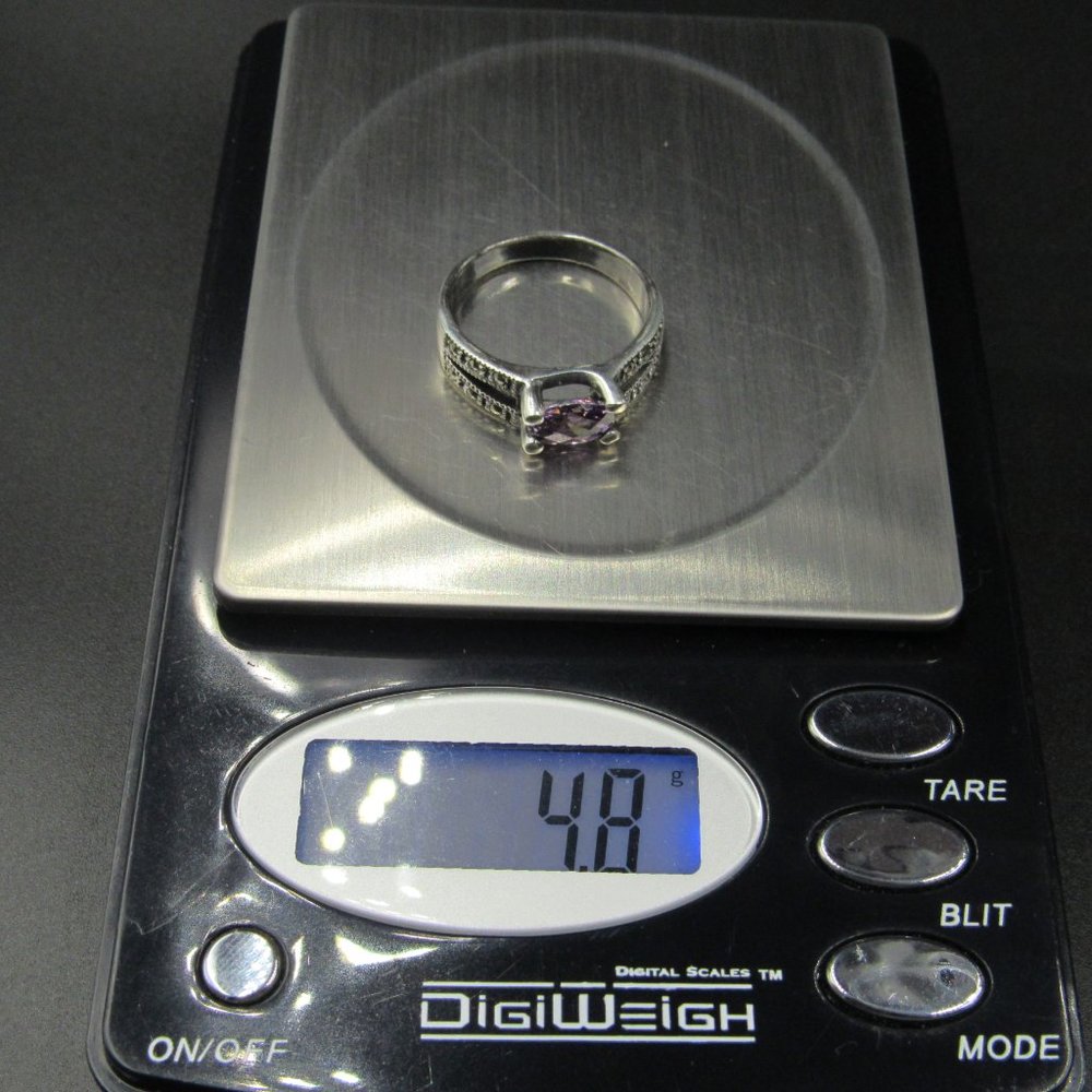 Size 8.5 Sterling Purple Oval CZ & Marcasite Ring - Picture 8 of 8